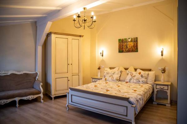 Oldtownvilla studio central, Rezerwuj Pensjonat Tanie Hotele w Transylvania