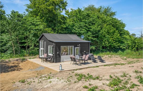 Charming Home In Østermarie With 2 Bedrooms And Wifi, Rezerwuj Dom wakacyjny Østermarie Bornholm