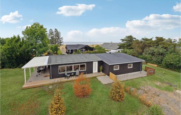 5 Bedroom Nice Home In Asperup, Rezerwuj Dom wakacyjny Asperup Funen