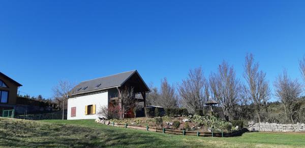 Le chalet de Pierrot, Rezerwuj Chalet Hotele w Owernia z Parkingiem, Parking