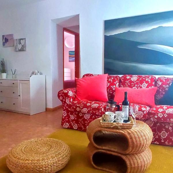 Casa Nela. Rural y acogedora en Las Puntas El Hierro, Rezerwuj Dom wakacyjny Tanie hotele w El Hierro