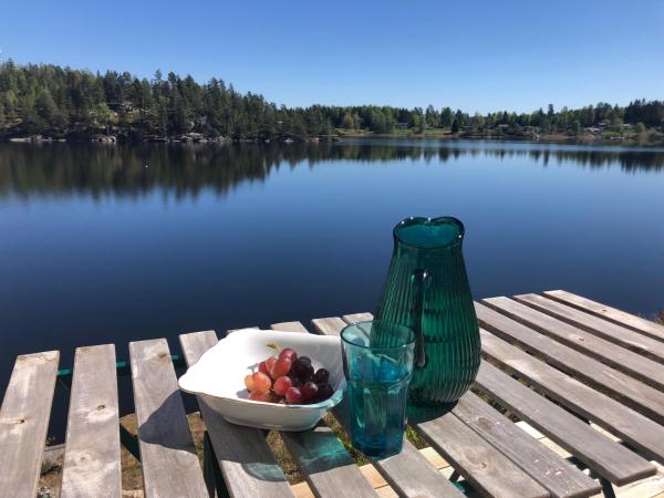 Lyseren waterfront cabin, Rezerwuj Dom wakacyjny Domy Wakacyjne w Akershus, Domek