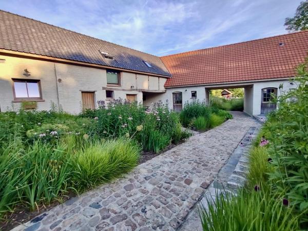 Nachtegael Hoekhuis, knusse woning met prachtig vergezicht, Rezerwuj Dom wakacyjny Hotele w Bruksela z Parkingiem, Parking
