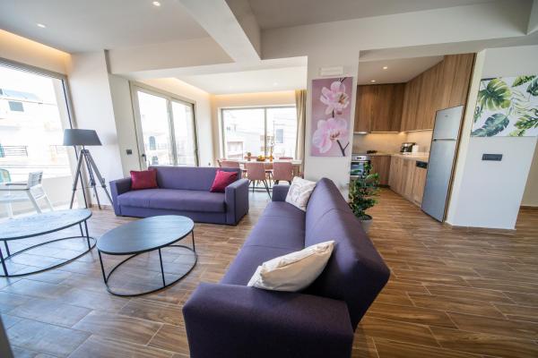 Luxury House - Hersonissos Center - Sleeps 8, Rezerwuj Dom wakacyjny Limenas Hersonissou 