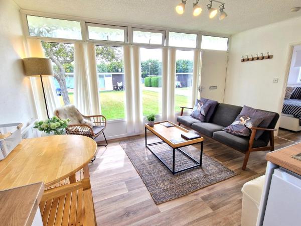197 Broadside Holiday Chalet near Broads & Beaches, Rezerwuj Chalet Stalham The Broads