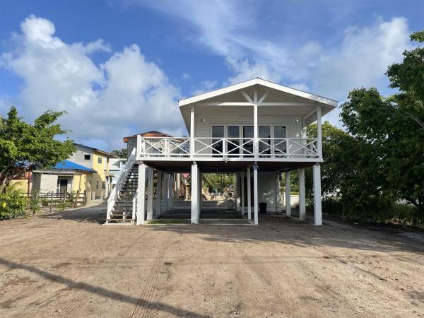 Sound of The Sea-walking distance to everything, Rezerwuj Dom wakacyjny Placencia Village 