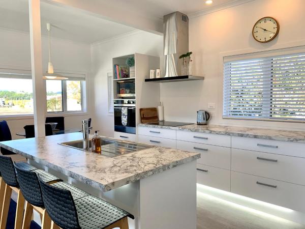 Coromandel Town Harbourside Cottage Luxury Accommodation, Rezerwuj Dom wakacyjny  