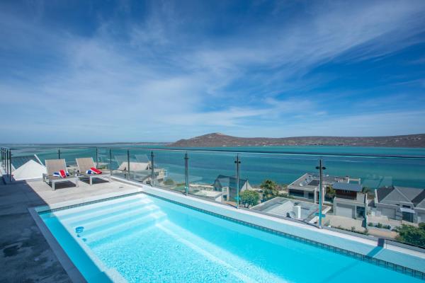 THE VIEW LANGEBAAN LAGOON VILLA WITH HEATED POOL and SOLAR ENERGY, Rezerwuj Willa Langebaan Western Cape
