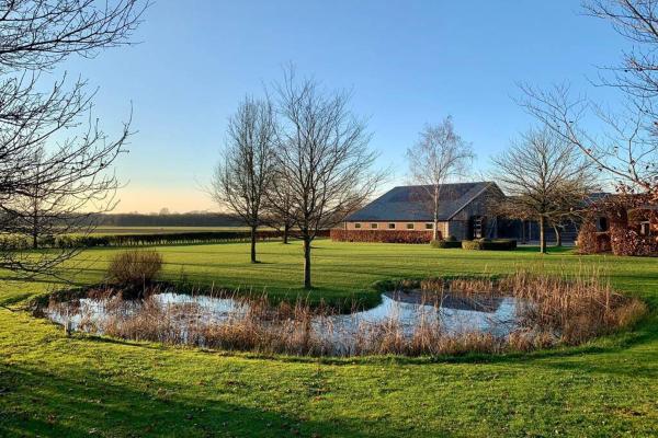 Karibu de Stallen (met Sauna en Stoom douche), Rezerwuj Dom wakacyjny Daarle Overijssel