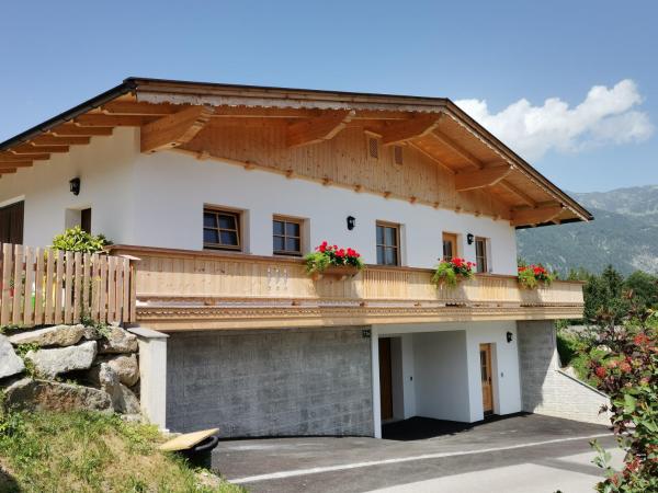 Ferienhaus Weber-Häusl, Rezerwuj Dom wakacyjny Hotele w Tirol z Parkingiem, Parking