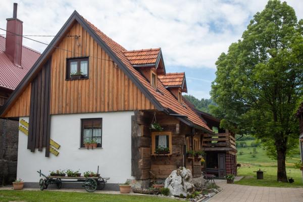 Kuća za odmor Mećava, Rezerwuj Chalet Hotele w Kvarner z Parkingiem, Parking