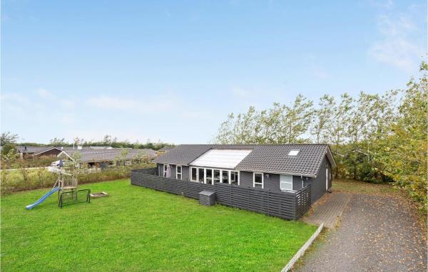 Four-Bedroom Holiday Home In Tarm, Rezerwuj Dom wakacyjny Hotele SPA w Tarm, SPA