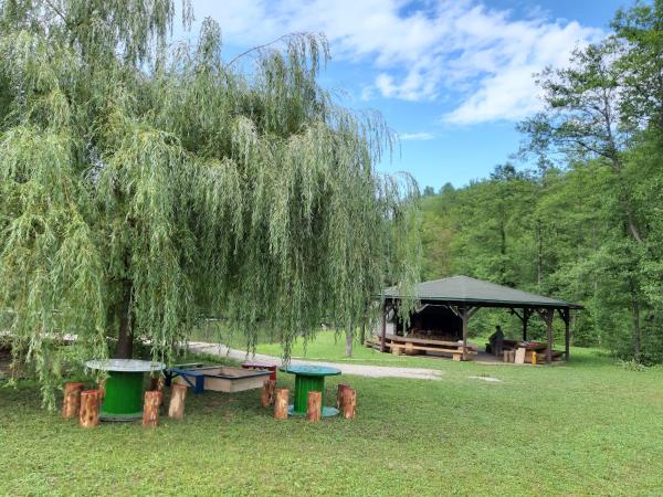 Robinson camp "Zeleni mir", Rezerwuj Pole kempingowe Josipdol 
