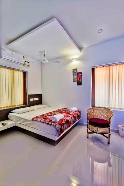 Rams Guest House with Kitchen Near Kochu Veli Railway station & Lulu Mall, Rezerwuj Pensjonat Trivandrum Nowe Delhi