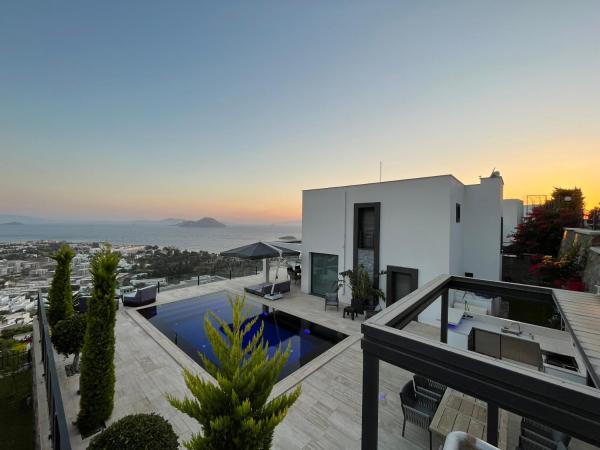 Villa Aylinda with private heated Pool, Rezerwuj Willa Hotele w Muğla z Basenem, Basen