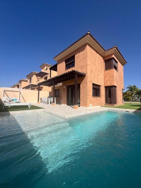 Villa Saona Golf - Private pool - Total tranquility Tenerife, Rezerwuj  Hotele w Teneryfa z Parkingiem, Parking