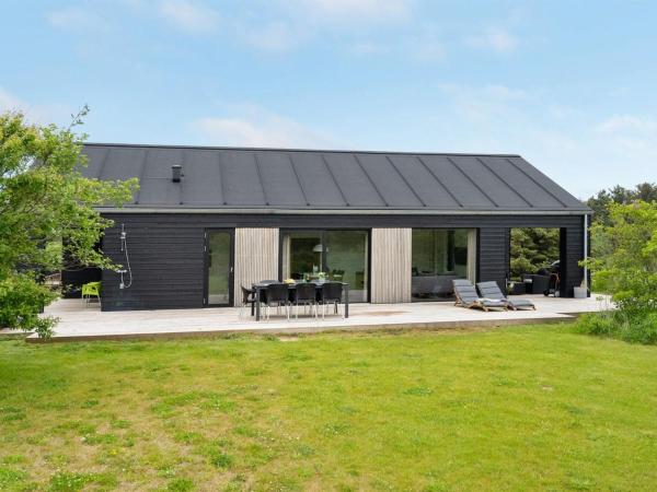 Holiday Home Odinkar - 1-1km from the sea by Interhome, Rezerwuj Dom wakacyjny Hotele w Vestjylland z Parkingiem, Parking