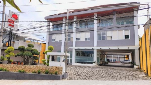 Hotel 168 Salatiga, Rezerwuj  Hotele 3* w Salatiga, 3*