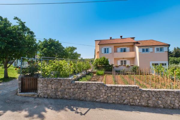 Apartments Blanka, Rezerwuj Apartament Hotele w Kvarner Islands z parkingiem, Parking