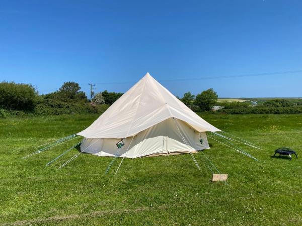 Unfurnished Bell Tent close to SWC path, Rezerwuj  Hartland Devon