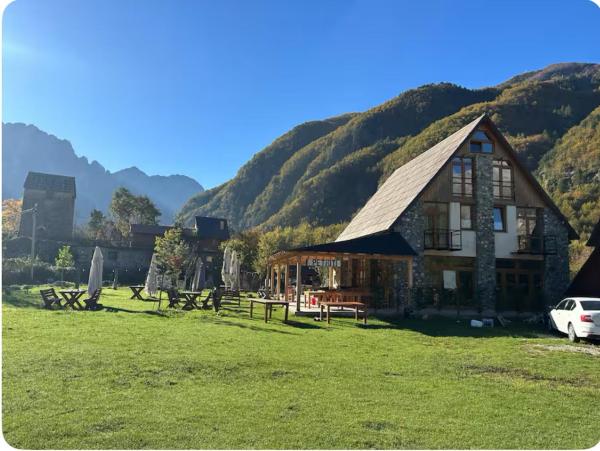 Petriti theth, Rezerwuj Hotel Hotele w Shkoder County z Basenem, Basen