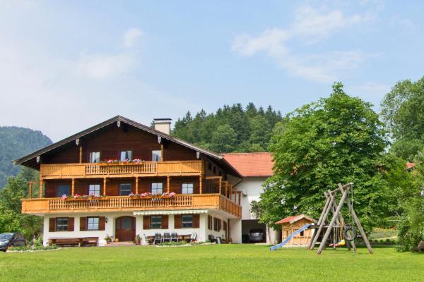 Bauernhof Ertlhof, Rezerwuj  Sachrang Chiemgau