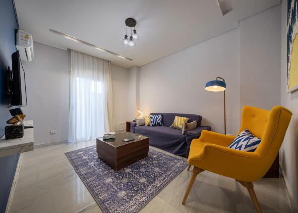 Travelholic 90 Residence, Rezerwuj Hotel New Cairo 