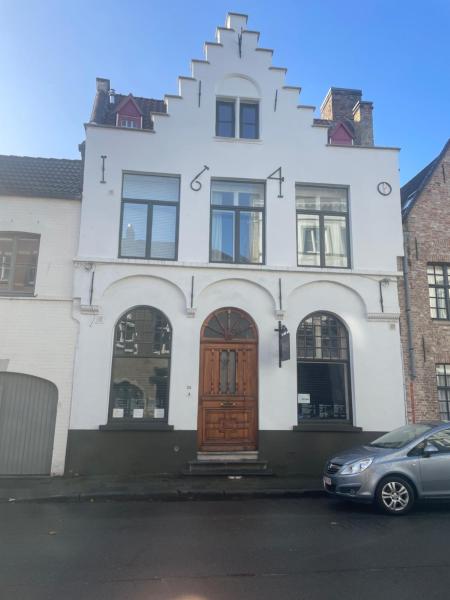 Guesthouse 1640, Rezerwuj  Hotele w Bruksela z parkingiem, Parking