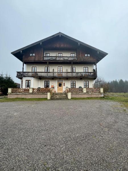 Pension Huber, Rezerwuj  Hotele w Bawaria z Parkingiem, Parking
