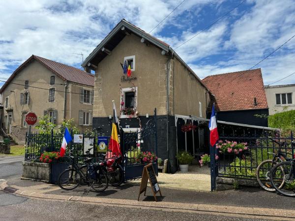 Belgica-Melay 52400, Rezerwuj  Melay 