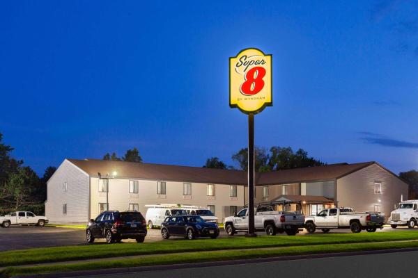 Super 8 Sun Prairie