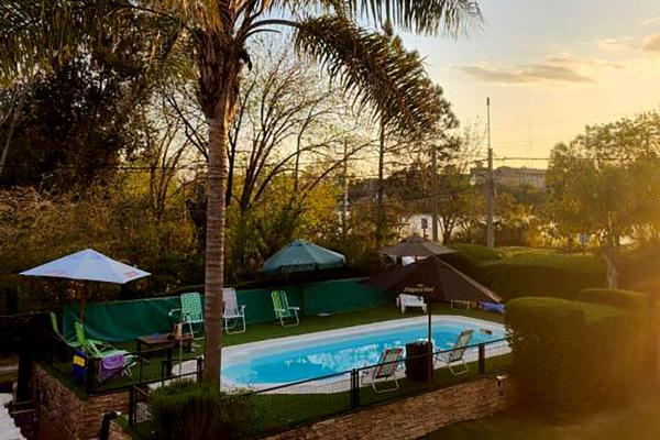 Cabañas El Indiecito - Gualeguaychú, Rezerwuj  Hotele w Entre Ríos z Basenem, Basen