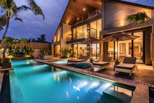 Villa Moana by BaliSuperHost, Rezerwuj Willa Hotele w Bali z Basenem, Basen