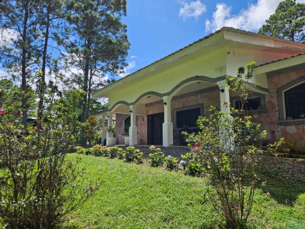 Villa Isabel, Rezerwuj  Tegucigalpa 