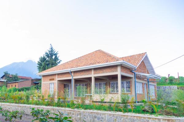 Future4Kids Kinigi Guest House By Isange paradise resort, Rezerwuj  Kinigi Hotele...