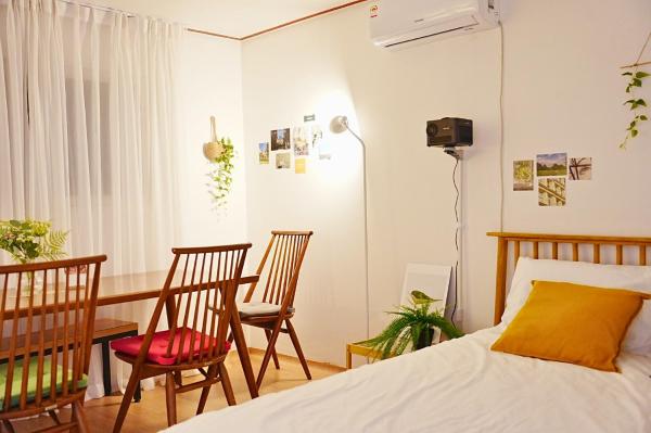 Near Lotte World, KSPO DOME, COEX, Olympic Park, 2 Rooms, 2 Queen beds, 1 super single bed, 5 people, Rezerwuj  Songpa-Gu Seul