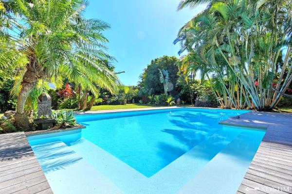 Villa Bao - Piscine - Saint-Pierre, Rezerwuj  Hotele w Saint-Pierre z Basenem, Basen