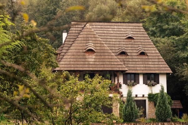 River Song Inn, Rezerwuj   