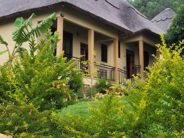 Stevalyn's Ridge View Lodge, Rezerwuj  Jinja Uganda