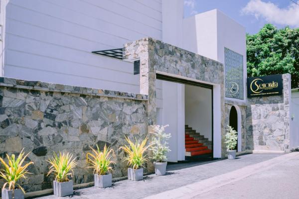 Hotel Senondra, Rezerwuj Hotel Ampara Ampara District