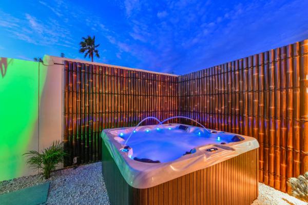 Swiss Paradise Aruba Luxury Collection, Rezerwuj  Hotele w Palm-Eagle Beach z basenem, Basen