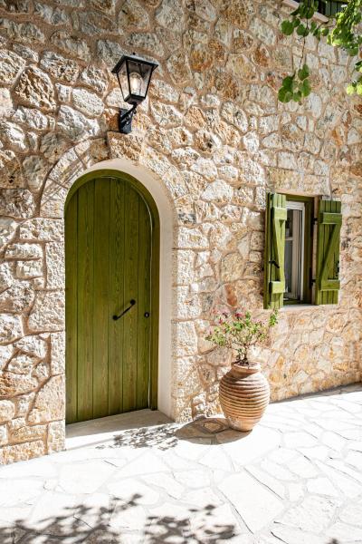 Lagadia Stone House, Rezerwuj  Áyios Nikítas 