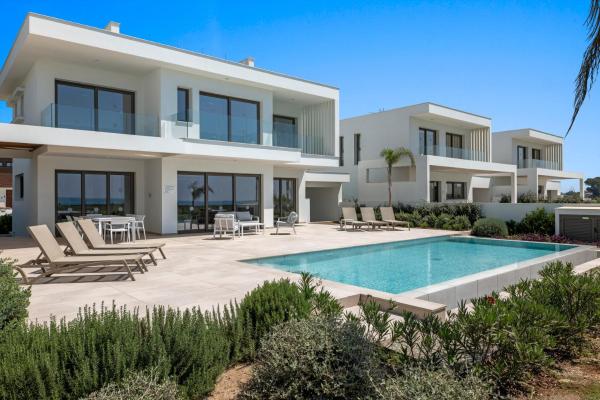 Serenity Waves Villa 6, Rezerwuj  Sophtadhes Larnaka