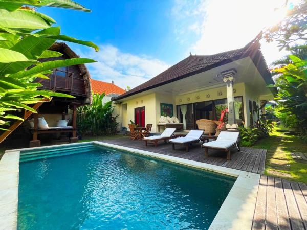 Traditional 2Br Private Pool Villa in the Heart of Canggu, Berawa, Rezerwuj  Hotele w Bali z Basenem, Basen