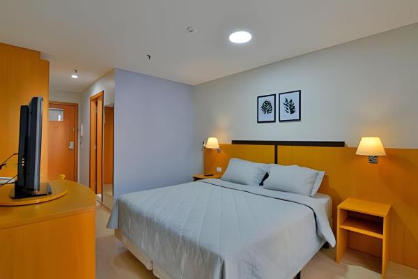 Comfort Hotel Taguatinga - Flat Encantador c/ Wifi, Rezerwuj  Hotele w Taguatinga z Basenem, Basen