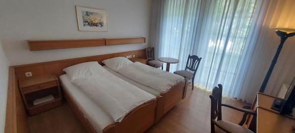 Hotel zur Kroner Heide, Rezerwuj  Greven Münsterland