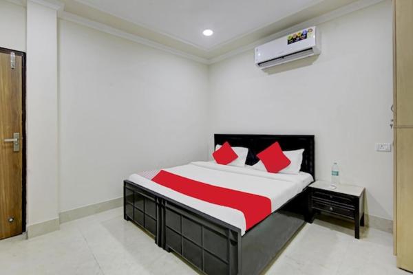 Hotel O Royal, Rezerwuj  Hotele w West Bengal z parkingiem, Parking