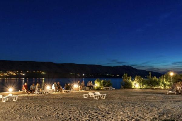 Tonino Apartments & Rooms, Rezerwuj  Pag Pag Island