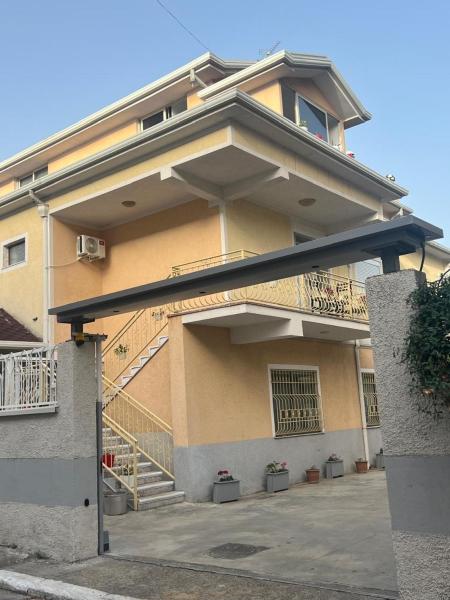 Coral Home, Rezerwuj  Tanie Hotele w Shkoder County