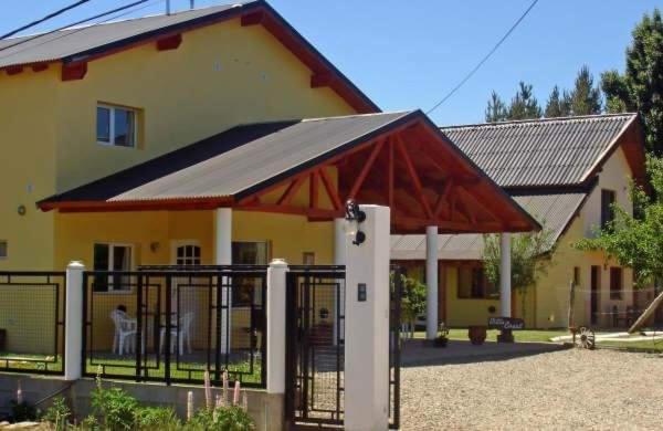 Villa Casal, Rezerwuj  Hotele w Río Negro z parkingiem, Parking